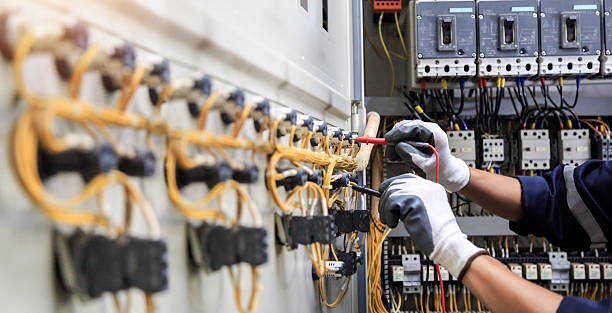 Professional Electrician technician working in Fowler, IN